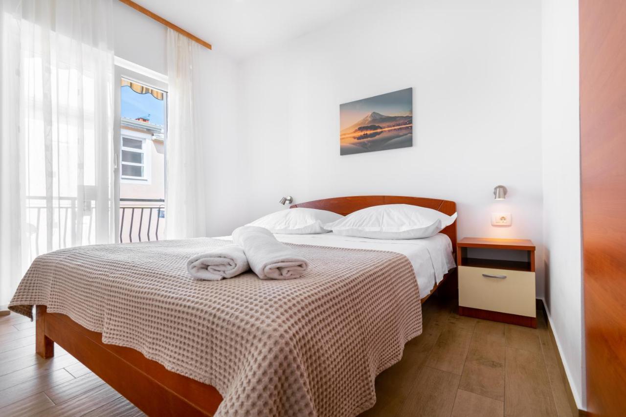 Apartmani Roko Baška Voda Exterior foto