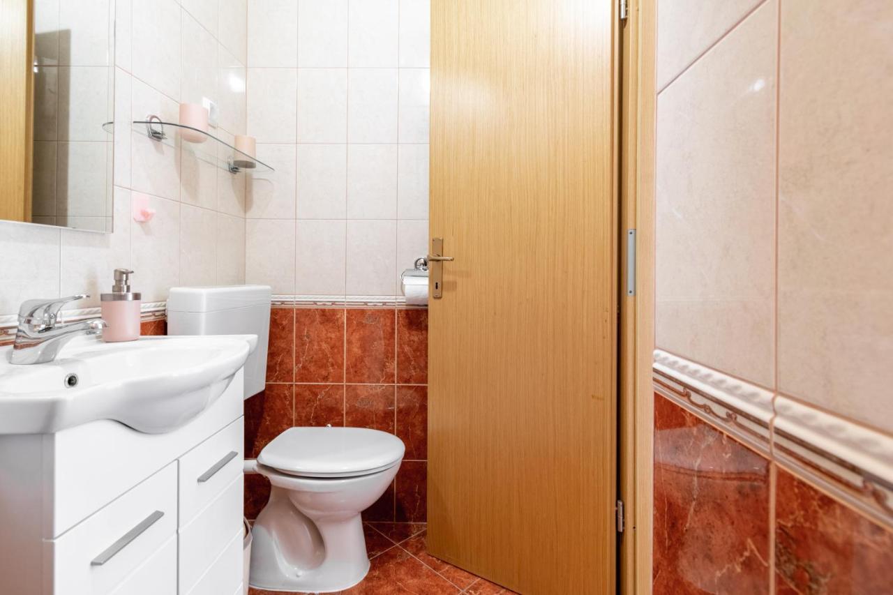 Apartmani Roko Baška Voda Exterior foto