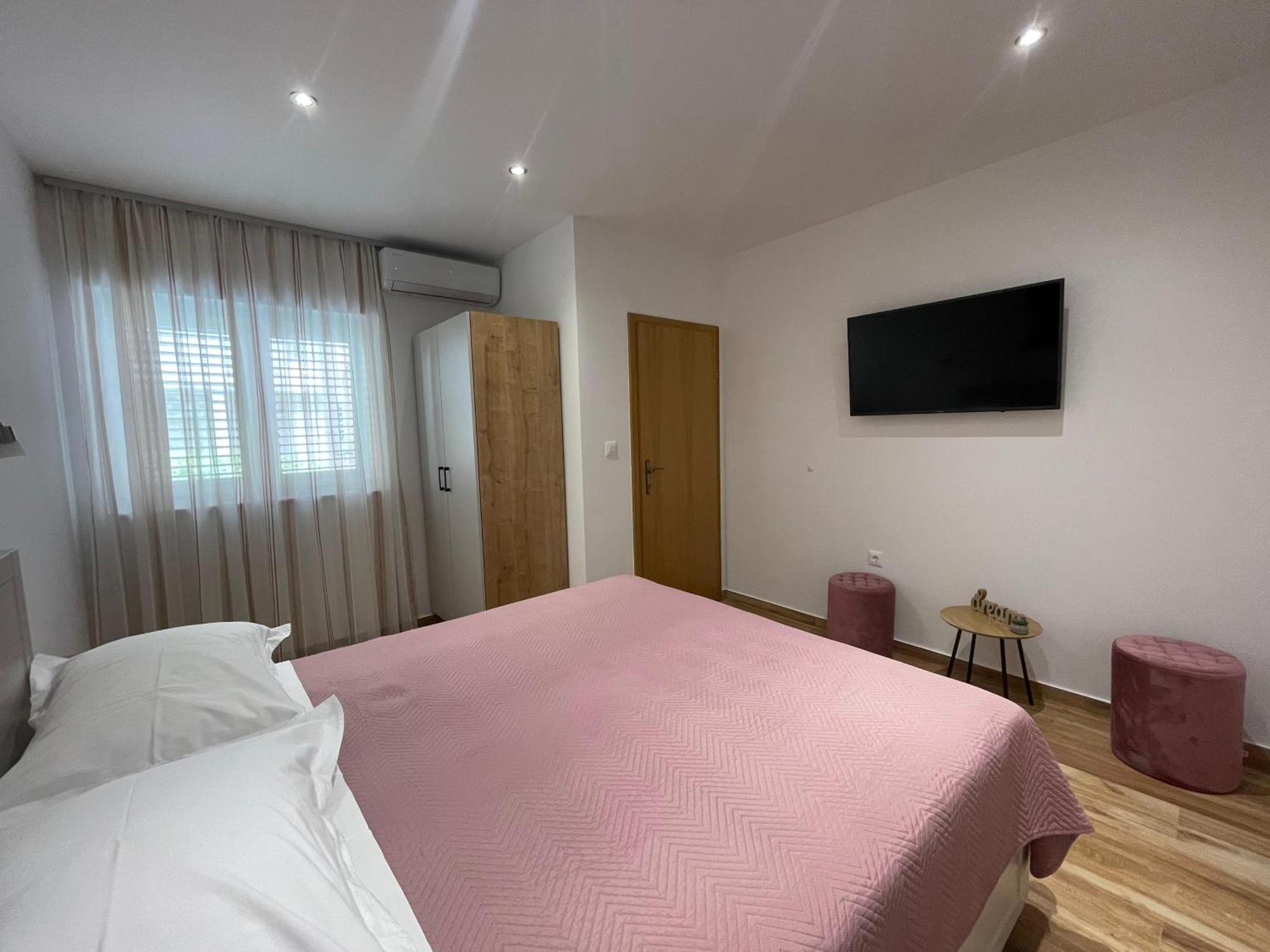 Apartmani Roko Baška Voda Exterior foto